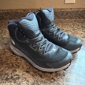 Men’s North Face Winter Boots size 8